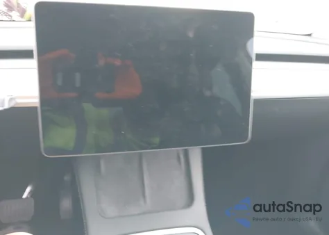 2023 Tesla Model Y Awd/Long Range Dual Motor All-Wheel Drive z USA, uszkodzony, nr VIN 7SAYGDEE0PF689630